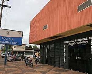 O assessor foi autuado pelos crimes de embriaguez ao volante e leso corporal ao trnsito