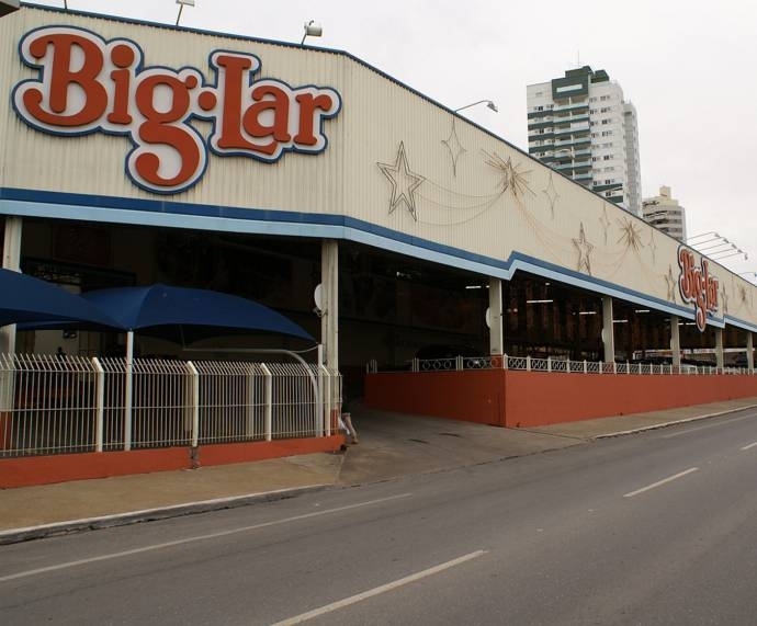 Fachada do supermercado Big Lar; cliente se sentiu humilhado e quer indenizao