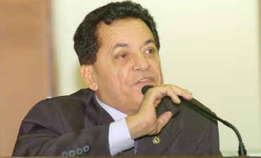 Deputado sofreu AVC e est� internado em S�o Paulo, em coma 