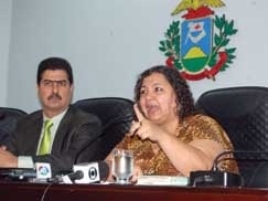 Janana disse que no sabia que se tratava de policiais e achava que Toni era ladro: voc est apanhando porque  band