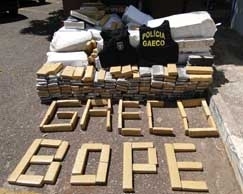 Montante apreendido na ltima madrugada em caminho-caamba era suficiente para abastecer 15 bocas