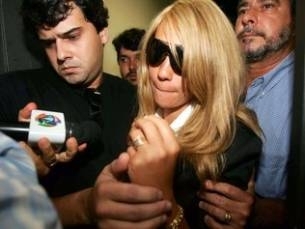 Adriana Ferreira de Almeida  acusada de mandar matar