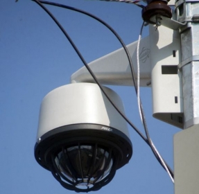 As 137 cmeras custaram R$ 1 milho e esto em pontos estratgicos da cidade filmando quem entra e quem sai