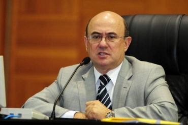 Riva defende que Silval n�o seja 