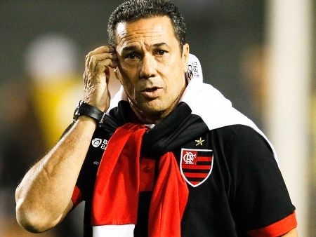 Luxemburgo diz que est pronto para receber crticas por m fase