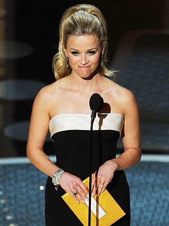 Idosa que atropelou atriz Reese Witherspoon far testes de direo