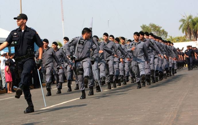 Concurso pblico vai garantir mais 4 mil soldados at o ano da Copa do Mundo