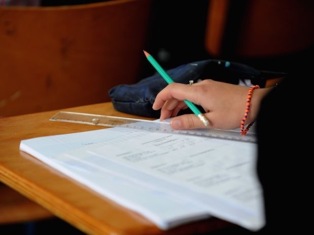 Pelo elevado n�mero de f�mulas e c�lculos, a prova de f�sica � uma das mais temidas no vestibular