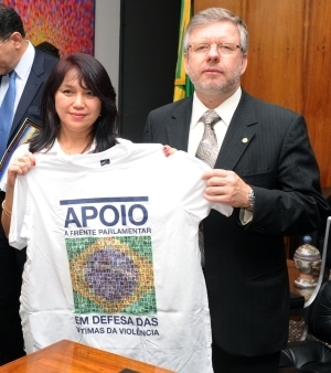 A deputada Keiko Ota e o presidente da Cmara, Marco Maia (PT), no lanamento da frente