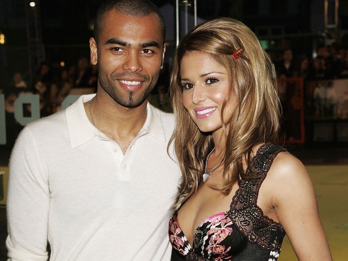 Mesmo com a cobiada Cheryl em casa, Ashley Cole teve amantes e provocou a separao do casal