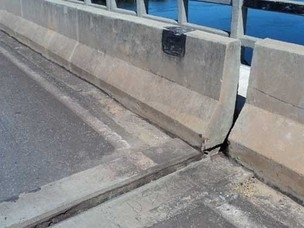 Impacto gerou deslocamento de 11 centmetros na junta da ponte