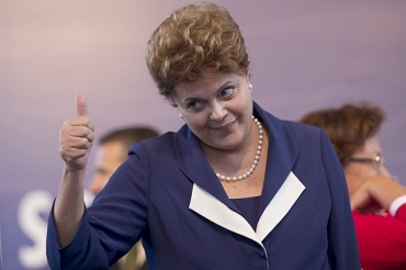 Com menos viagens, Dilma se mostra mais �caseira� 
