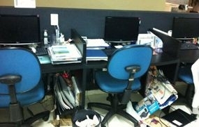 Em julho, quatro homens entraram no prdio e levaram TVs, computadores e notebooks