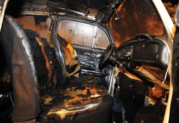 Parte interna do Fusca ficou completamente destruda