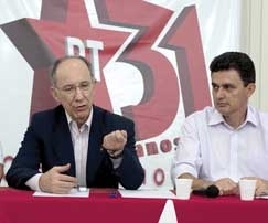 O presidente nacional do PT, Rui Falco, esteve ontem reunido com o diretrio do partido no Estado, presidido por Sguas