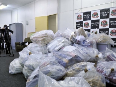 Pol�cia Civil apresenta maior apreens�o de maconha do ano, em delegacia de S�o Paulo (SP)