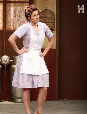 Lvia Andrade caracterizada como dona Florinda