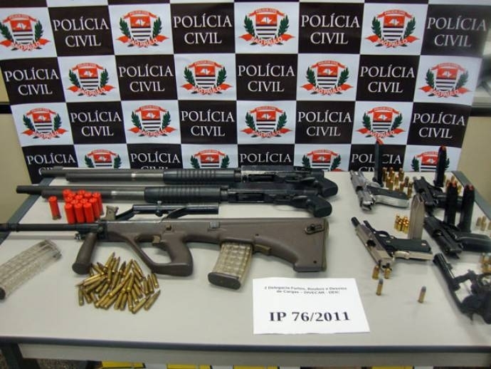 Armas apreendidas com integrantes de quadrilha