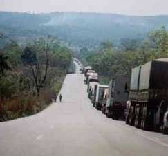 Representantes dos acampados vieram a Cuiab e ameaam fechar rodovia se no receberem auxlio