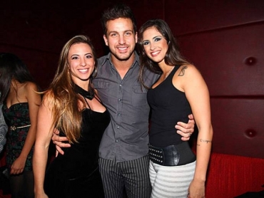 Michelly com Diogo e a namorada
