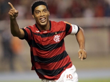 Em �tima fase, Ronaldinho � a grande aposta do time do Flamengo contra o Cruzeiro