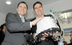 O prefeito em exerccio Tio da Zaeli participou da inaugurao do Hospital Metropolitano, ao lado do governador Silval 