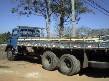 Bandidos ainda levaram um caminho, que seria vendido na Bolvia 