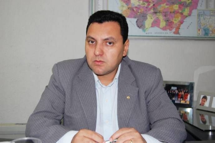 Defensor pblico-geral, Andr Prieto  alvo de denncias de superfaturamento em contratos