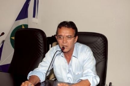 Prefeito  executado dentro de casa com trs tiros no peito