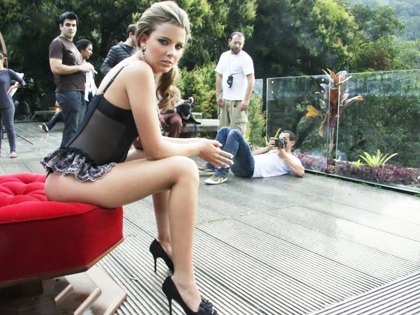 Debby Lagranha durante o ensaio do Paparazzo que vai ao ar neste sbado, 23