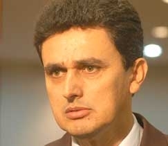 Sguas Moraes admitir assumir cargo no governo, mas evita falar em retorno para a Secretaria de Educao