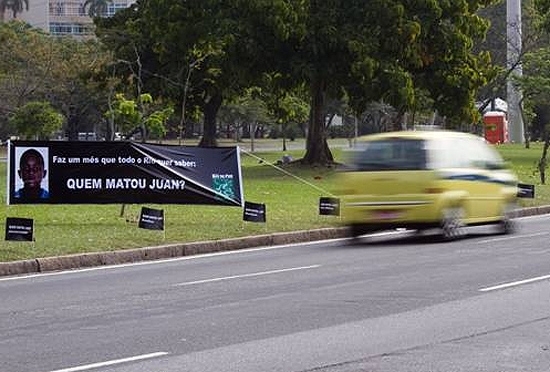 Morte de menino Juan completa um m�s; ele desapareceu ap�s um suposto tiroteio entre PMs e traficantes