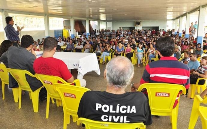 A principal reivindicao dos policiais civis  o enquadramento salarial; greve pode ser retomada