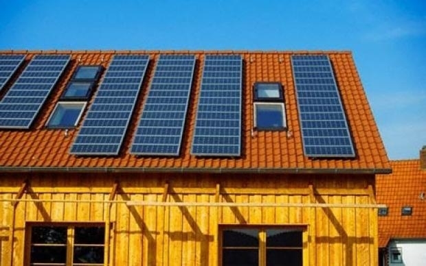 A misso solar da ndia foi lanada em janeiro de 2010 e tem uma meta, ambiciosa, de atingir 20 GWe de energia solar at