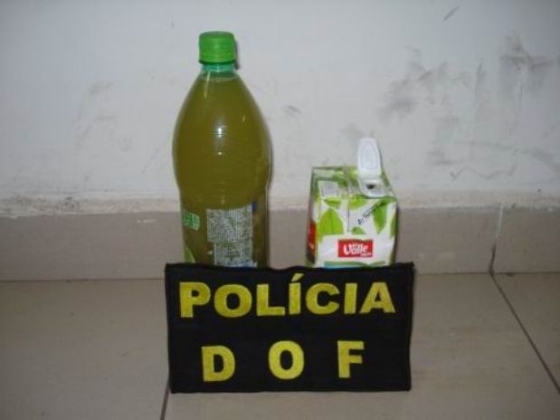 Suspeitos presos em nibus intermunicipal alegaram que o entorpecente seria 