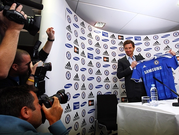 Simptico, portugus causou boa impresso entre os jornalistas