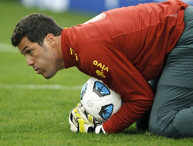 Julio Csar participa do primeiro treino da Seleo Brasileira na Argentina