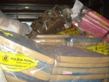 Maior parte da droga incinerada havia sido apreendida em maio deste ano, em um s�tio em Viam�o (RS)