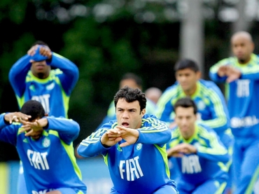 Kleber formou dupla de ataque com W. Paulista no treino deste s�bado