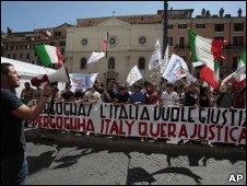 Ocorreram protestos em Roma contra deciso do STF nesta sexta-feira