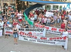 Salas de aula continuam vazias porque no houve acordo entre a categoria e o Estado