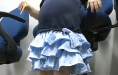 Casal  preso por suspeita de tentar vender filha na internet