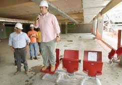 Em entrevista coletiva, Guimares afirma que as obras estaro concludas no final do ano e inaugurao ser em janeiro d