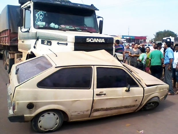Motorista da carreta e esposa n�o tiveram nenhum ferimento.