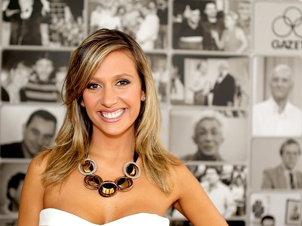 Luisa Mell comanda o programa Estao Pet