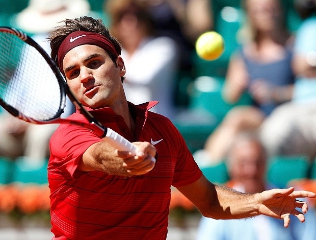 Roger Federer no teve trabalho para passar  terceira rodada em Roland Garros