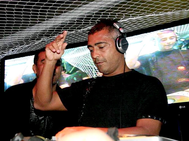 A declarao do ex-jogador veio depois que Cleo Pires contou que ele foi sua primeira paixo