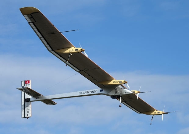 O avio experimental Solar Impulse decola nesta sexta-feira (13)