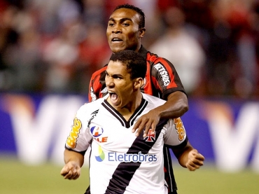 Vasca�nos est�o em paz com a torcida ap�s in�cio de ano conturbado