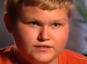 O jovem australiano Casey Heynes virou dolo da internet